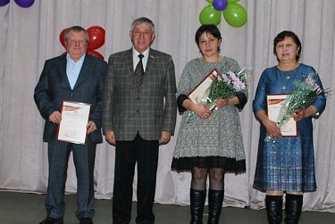 Награждены труженики сельского хозяйства Матвеевского района